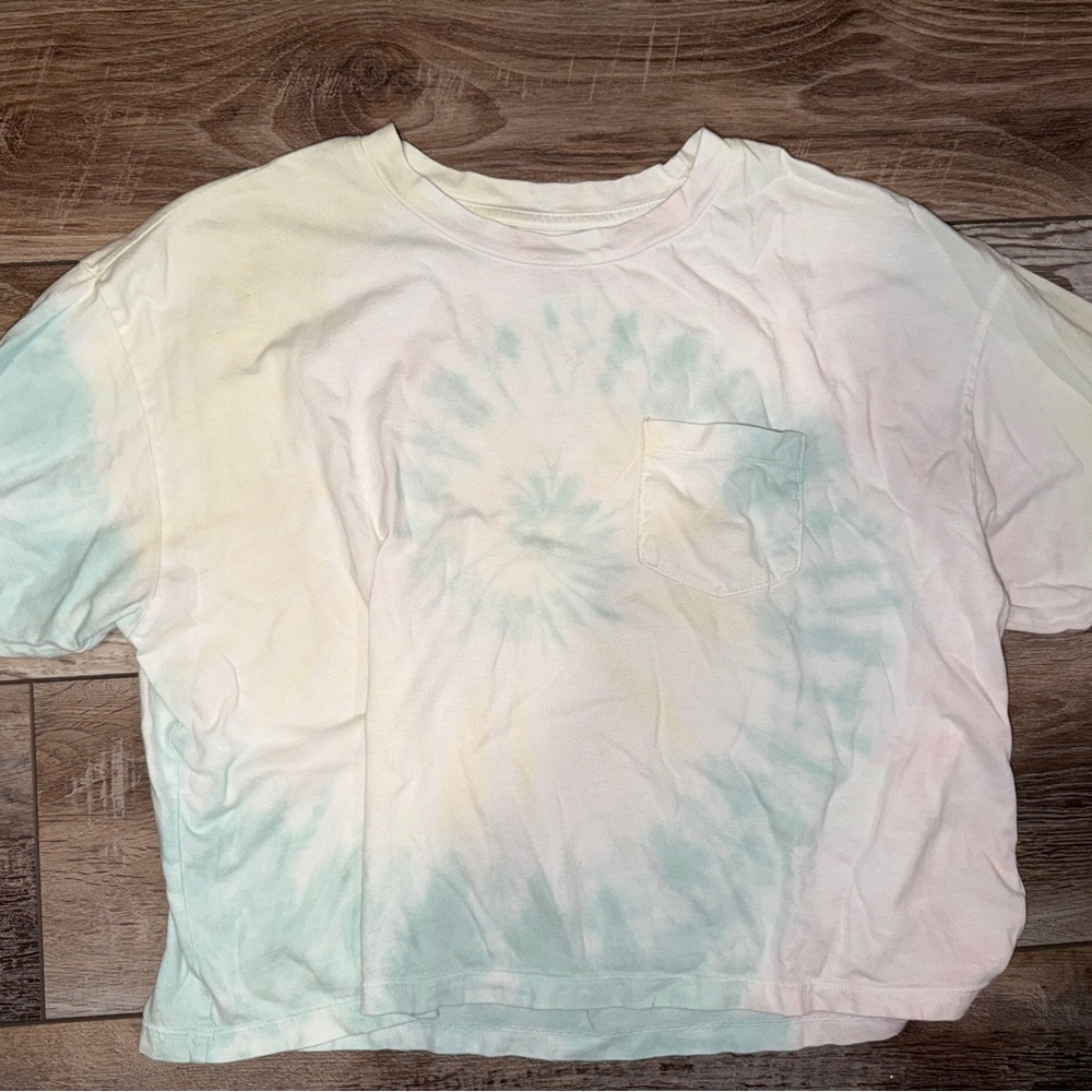 AE tie dye crop t shirt